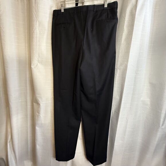 Jones New York Suit Men 44L Black Solid Single Breasted 100%  Wool 36X31 cuffed - Picture 12 of 15